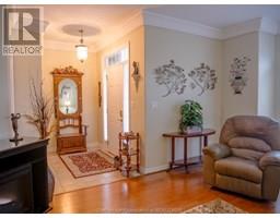 16 OAKGROVE LANE - 11
