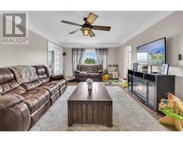 338 Chatham STREET North - 13