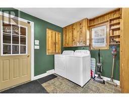338 Chatham STREET North - 24