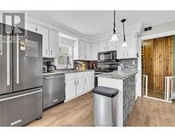 338 Chatham STREET North - 7