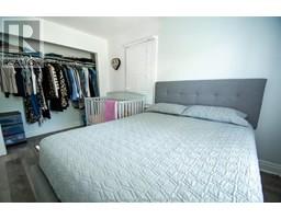33 WILSON AVENUE - 15