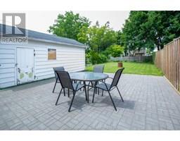 33 WILSON AVENUE - 27