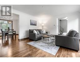 44 Pamela CRESCENT - 15