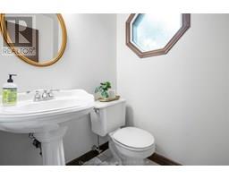 44 Pamela CRESCENT - 23