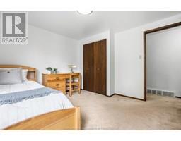 44 Pamela CRESCENT - 35