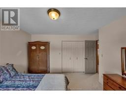4202 ST CLAIR PARKWAY - 34