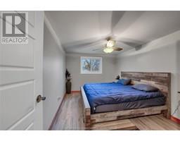 12 DONALDA DRIVE - 27