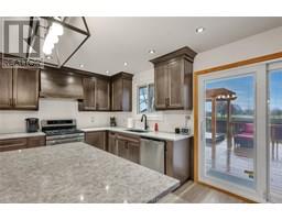 12 DONALDA DRIVE - 9