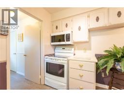 235 Merritt AVENUE - 19
