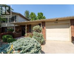 235 Merritt AVENUE - 2