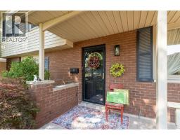 235 Merritt AVENUE - 3