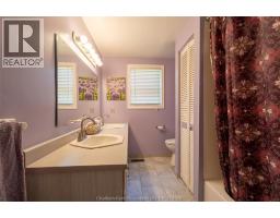 235 Merritt AVENUE - 33