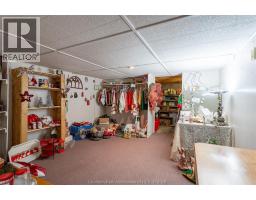 235 Merritt AVENUE - 39