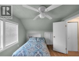 83 Kerr AVENUE - 28