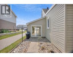 83 Kerr AVENUE - 41