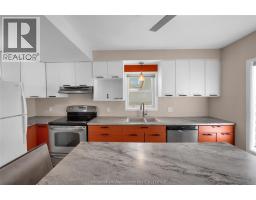 83 Kerr AVENUE - 9