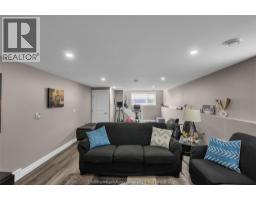 203 MOONSTONE CRESCENT - 29