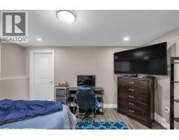 203 MOONSTONE CRESCENT - 39