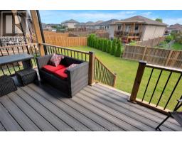 203 MOONSTONE CRESCENT - 43