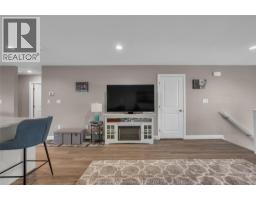 203 MOONSTONE CRESCENT - 7