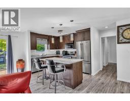 113 Glengarry CRESCENT - 11