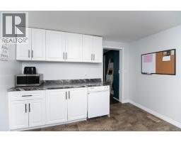 1131 ELGIN STREET - 9