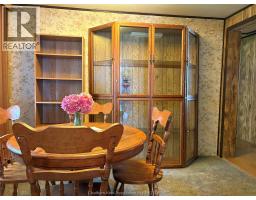 16 James COURT - 9
