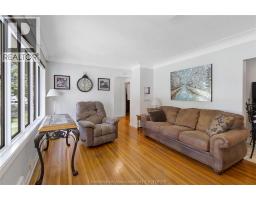 33 MEADOWLEA ROAD - 11