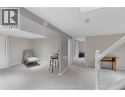 33 MEADOWLEA ROAD - 23