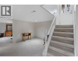 33 MEADOWLEA ROAD - 28