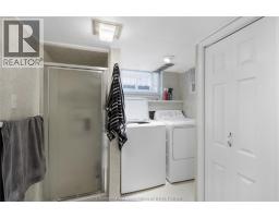 33 MEADOWLEA ROAD - 30