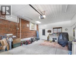 33 MEADOWLEA ROAD - 36