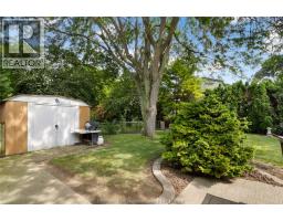 33 MEADOWLEA ROAD - 40