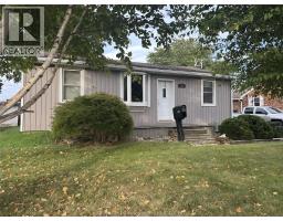 807 Queen STREET - 1