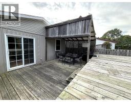 807 Queen STREET - 14