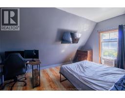63 Spencer AVENUE - 19