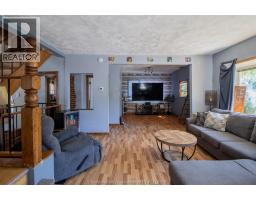 63 Spencer AVENUE - 5
