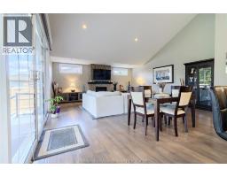 59 GREGORY DRIVE East - 16