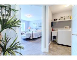 59 GREGORY DRIVE East - 17