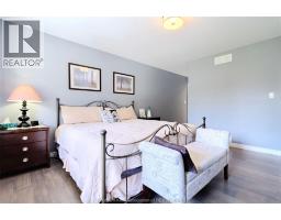 59 GREGORY DRIVE East - 20