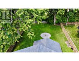 59 GREGORY DRIVE East - 44