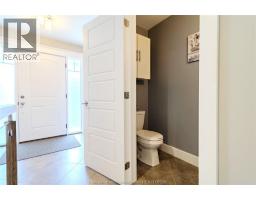 59 GREGORY DRIVE East - 6