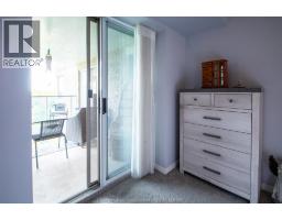 10 Van Allen AVENUE UnitNo. 804 - 11