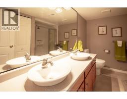 10 Van Allen AVENUE UnitNo. 804 - 8