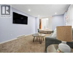 112 Parry DRIVE - 20