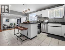 112 Parry DRIVE - 6