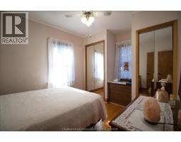 131 Tweedsmuir AVENUE East - 12