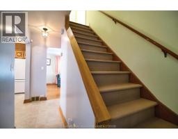 131 Tweedsmuir AVENUE East - 21