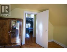 131 Tweedsmuir AVENUE East - 24