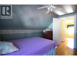131 Tweedsmuir AVENUE East - 26